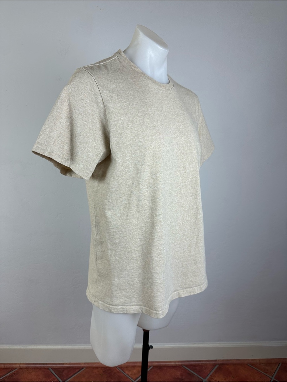 Everlane Mid-Weight Organic Cotton Crewneck - Picture 2 of 5